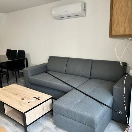 Alida Villa Civray  Buitenkant foto