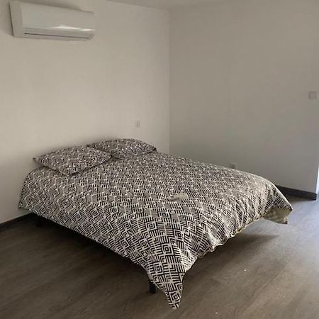 Alida Villa Civray  Buitenkant foto